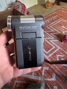 Aiptek Auto Smart Focus Action Camera / MP3 Player 24x Super Zoom Tested Working